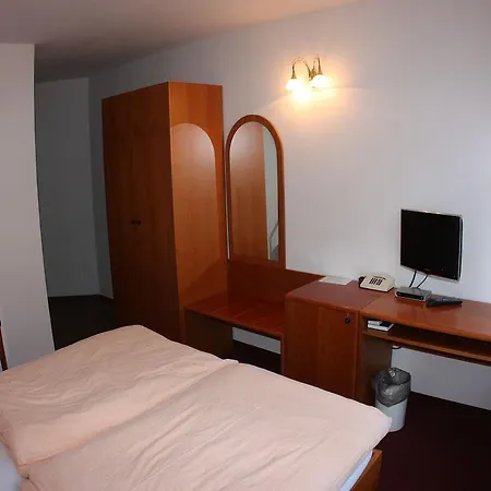 Eiscafe-pizzeria-hotel Rialto 2*