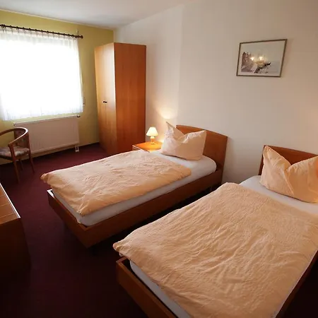 Eiscafe-pizzeria-hotel Rialto Отель Eilenburg