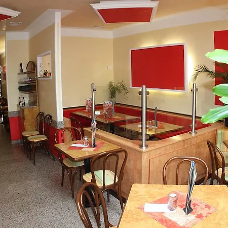 Eiscafe-pizzeria-hotel Rialto 2*