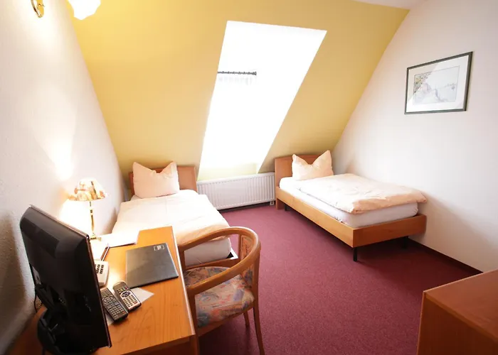 فندق Eiscafe-pizzeria-hotel Rialto 2*