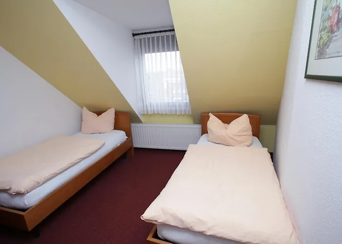 Otel Eiscafe-pizzeria-hotel Rialto 2*