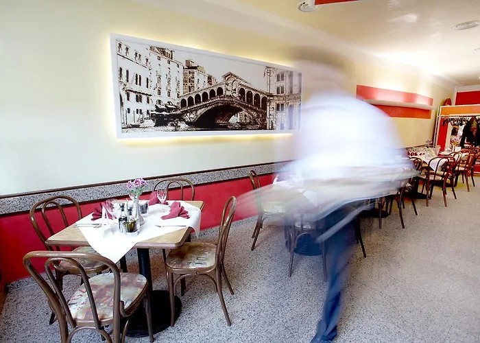 Eiscafe-pizzeria-hotel Rialto Otel 2*