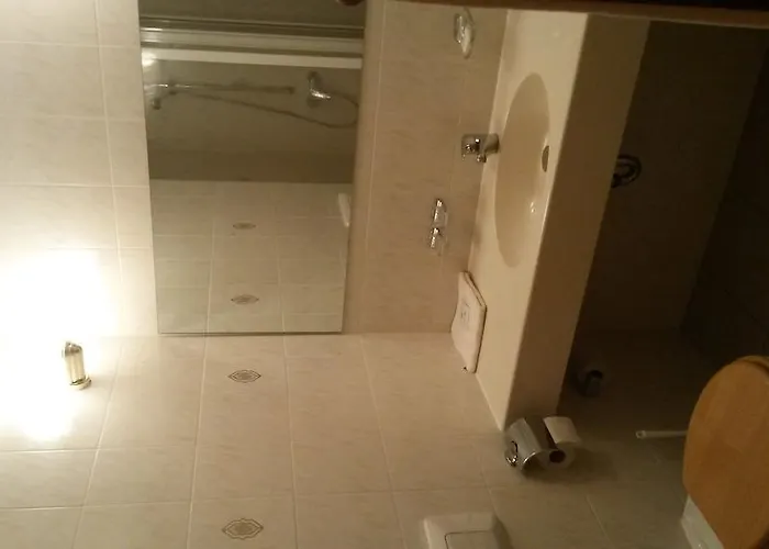 Eiscafe-pizzeria-hotel Rialto فندق 2*