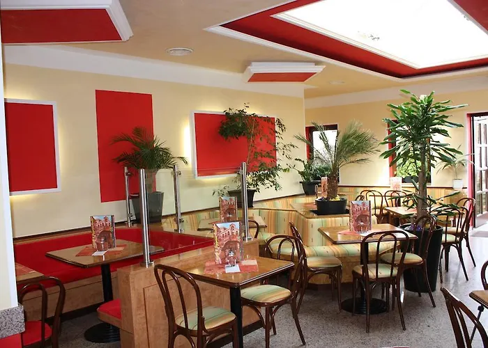 Eiscafe-pizzeria-hotel Rialto מלון